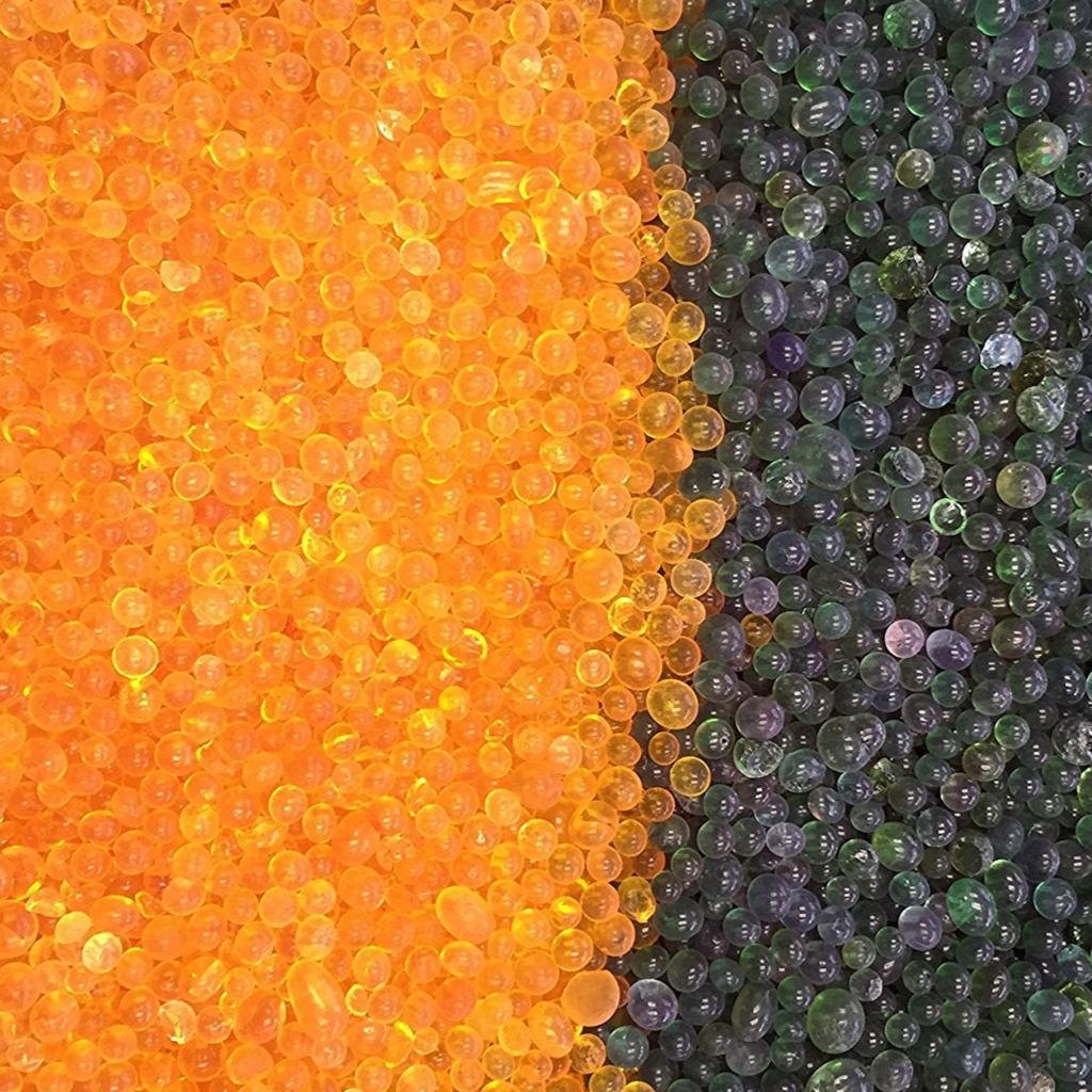 orange to green silica gel